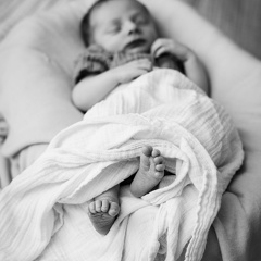 Evanstein Family Newborn BW-202